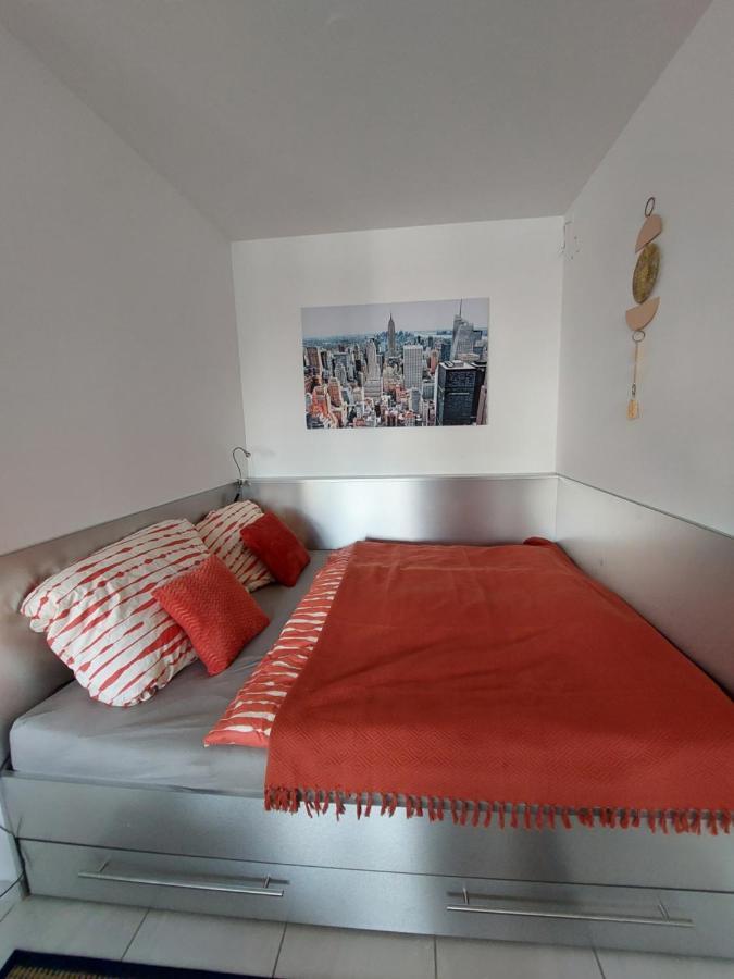 Appartement Tower With Private Terrace Next To Uno